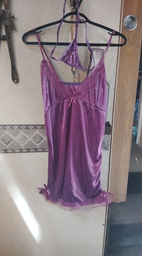 Foto de un comprador: Camisola de poliéster con encaje y escote en V