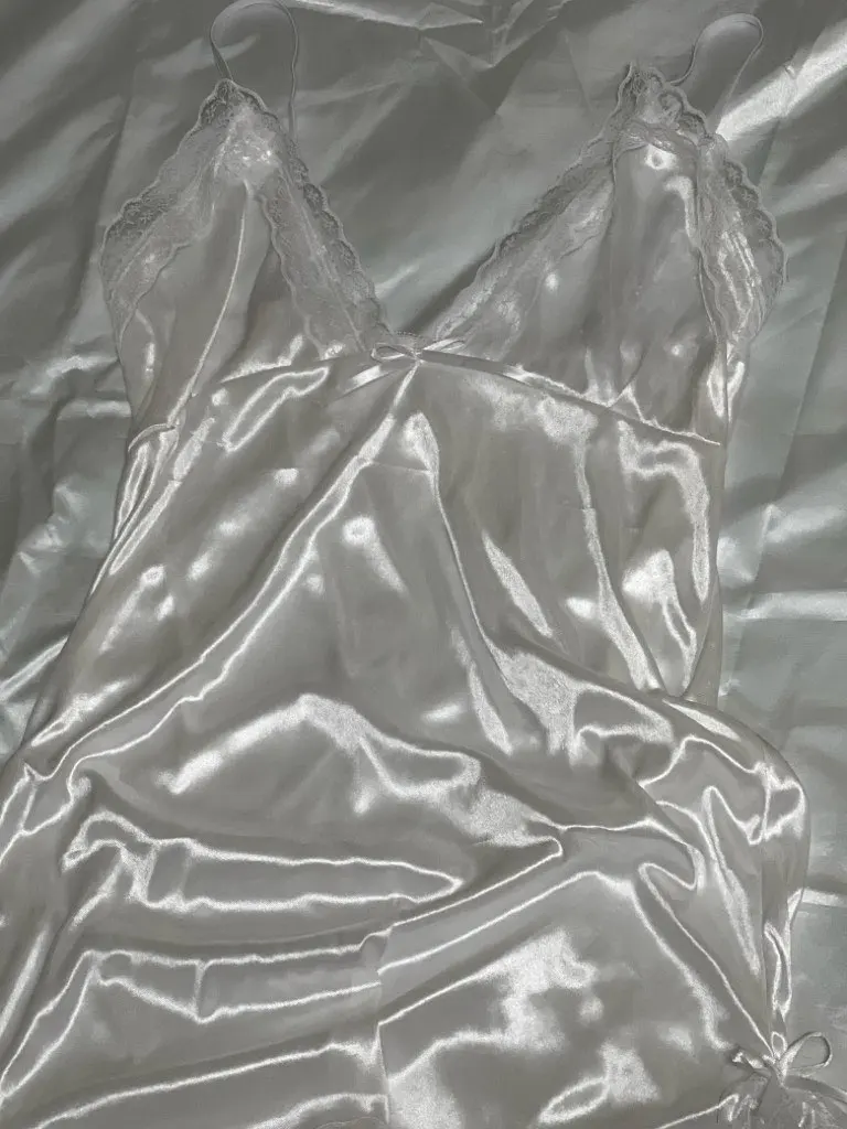 Foto de un comprador: Camisola de poliéster con encaje y escote en V