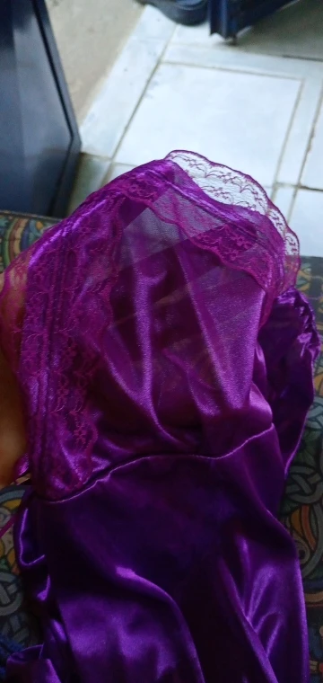 Foto de un comprador: Camisola de poliéster con encaje y escote en V