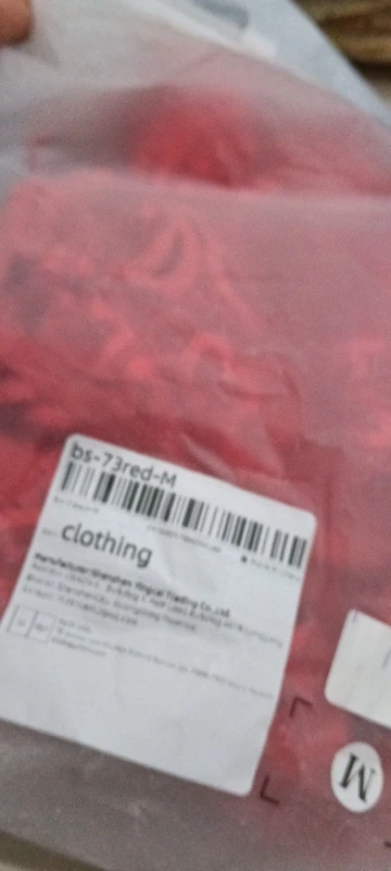 Foto de un comprador: Lencería roja de encaje con sujetador sin aros y tirantes
