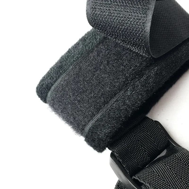 Juego de bondage para parejas con correas de cama y velcro – Acomoda el sistema