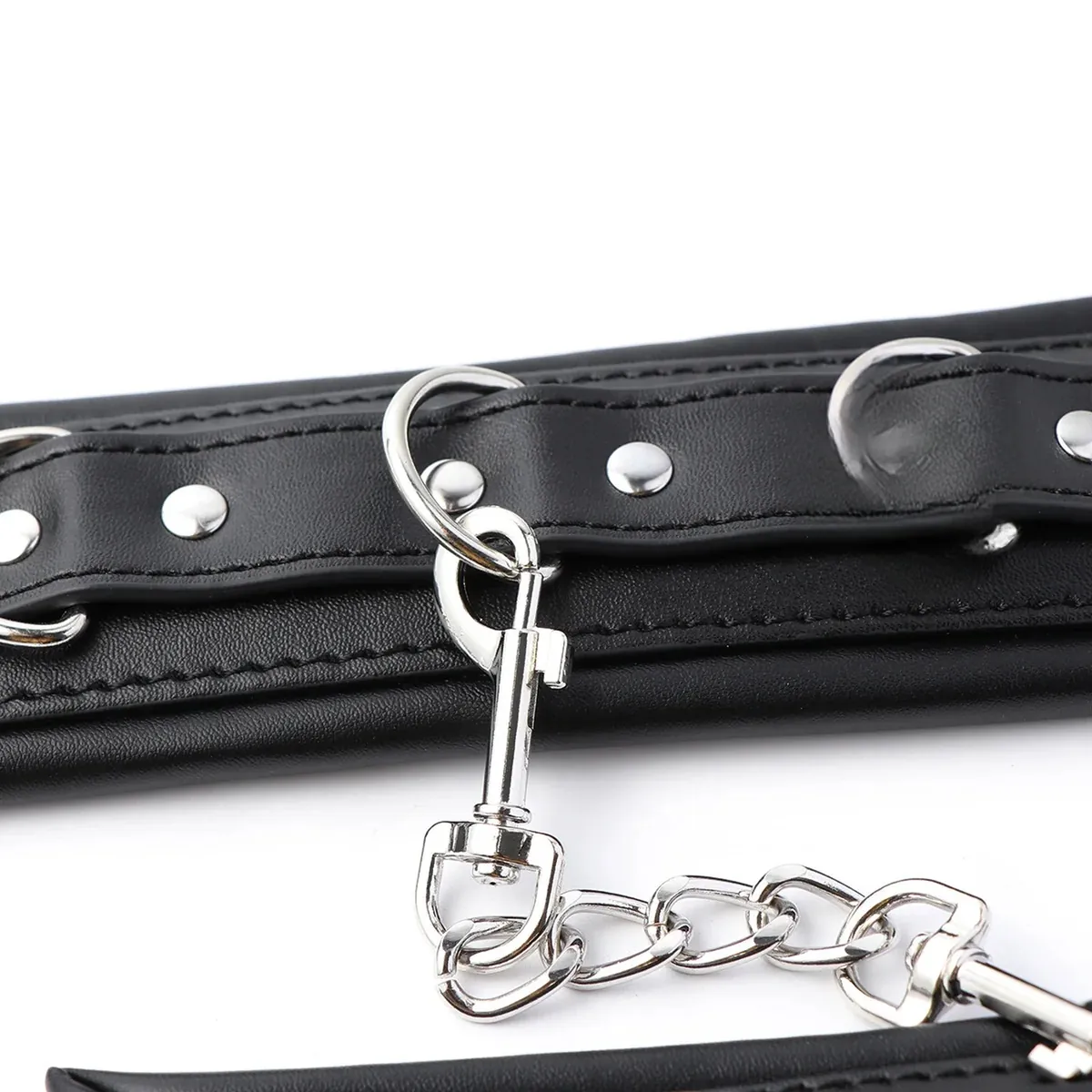 Kits de bondage de cuero: esposas, tobilleras y collar – vue 2
